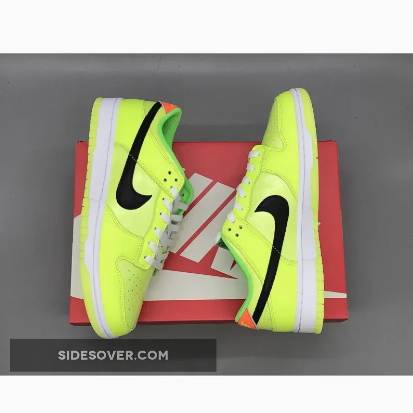 Nike Dunk Low SE Splash Volt | DARK DUNKS FJ4610-702 Nike Dunk Low SE Splash Volt | DARK DUNKS FJ4610-702