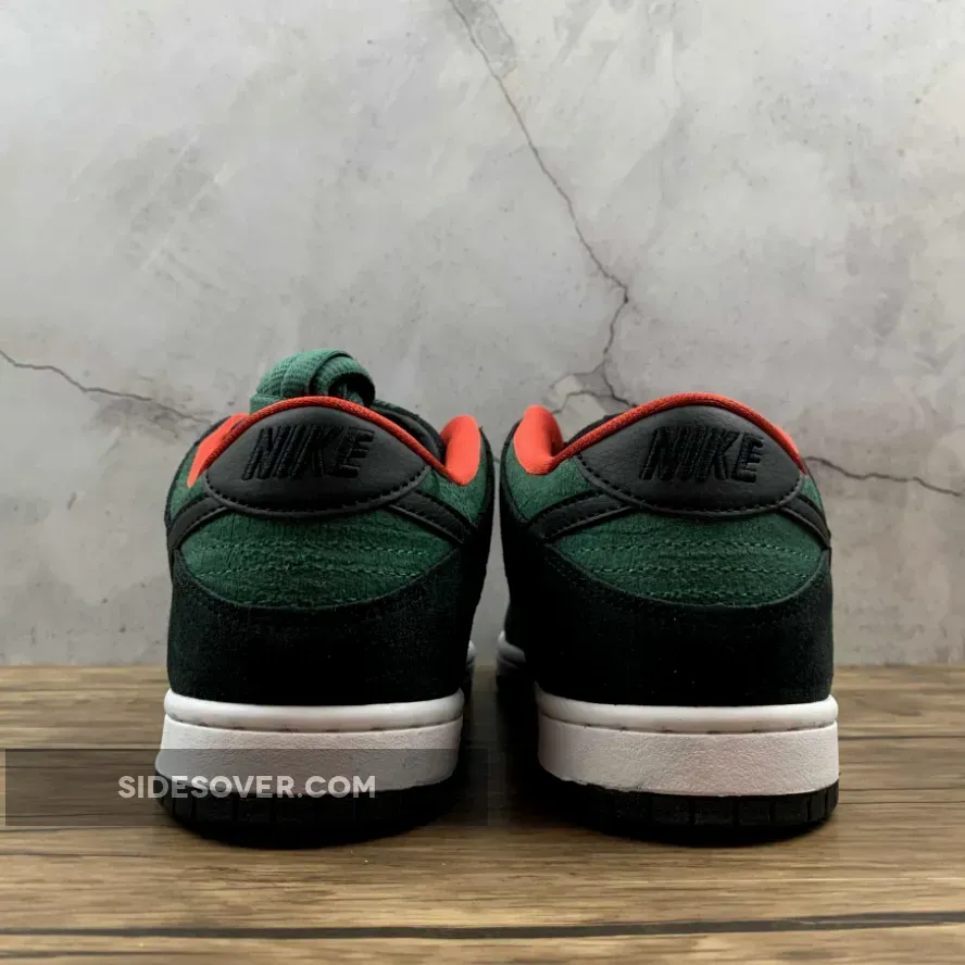 Nike SB Dunk Low Pro 'Reptile' Black/Gorge Green / gucci sb dunks