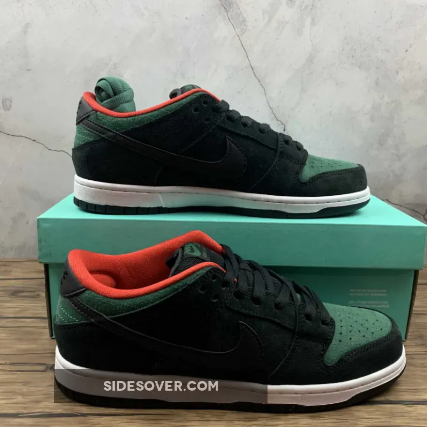 Nike SB Dunk Low Pro 'Reptile' Black/Gorge Green / gucci sb dunks