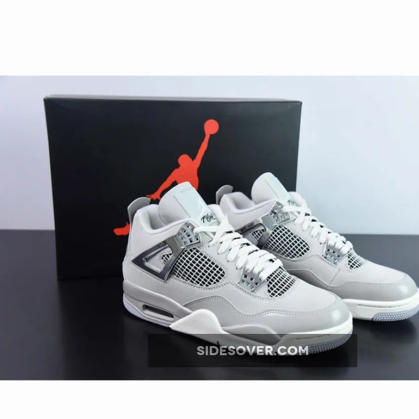 Air Jordan 4 Retro Frozen Moments
