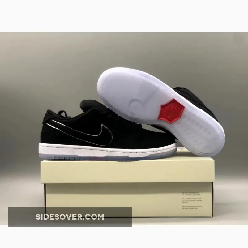 Eminem x Carhartt x Nike SB Dunk Black Ice