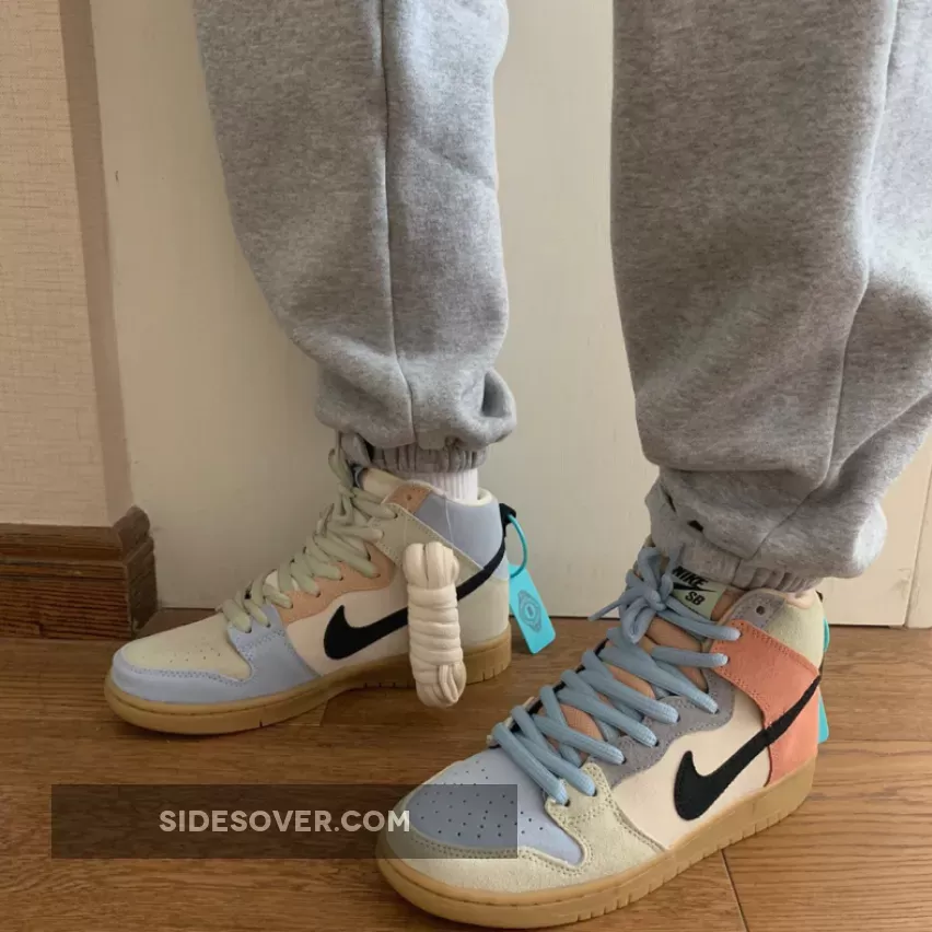 Nike SB Dunk High Spectrum