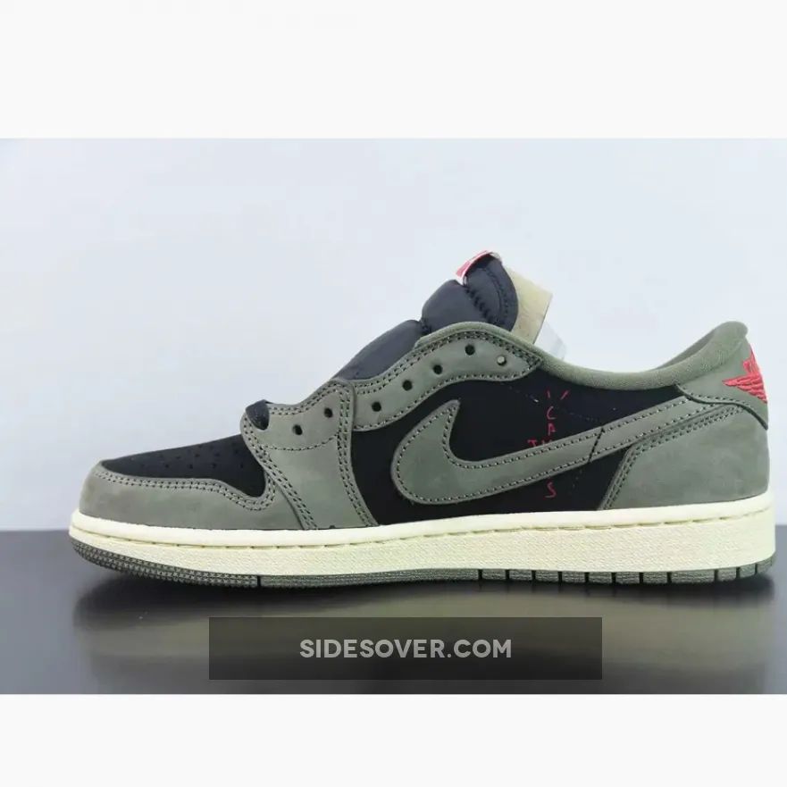 Nike SB Dunk Low Pro "Blackout" Nike SB Dunk Low Pro "Blackout"