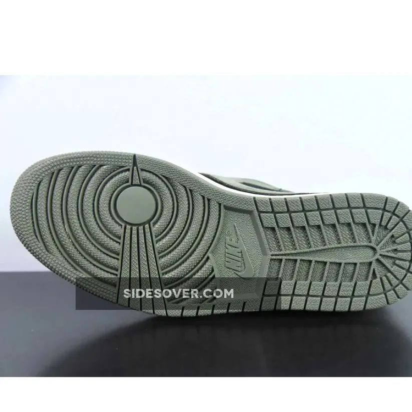 Nike SB Dunk Low Pro "Blackout" Nike SB Dunk Low Pro "Blackout"